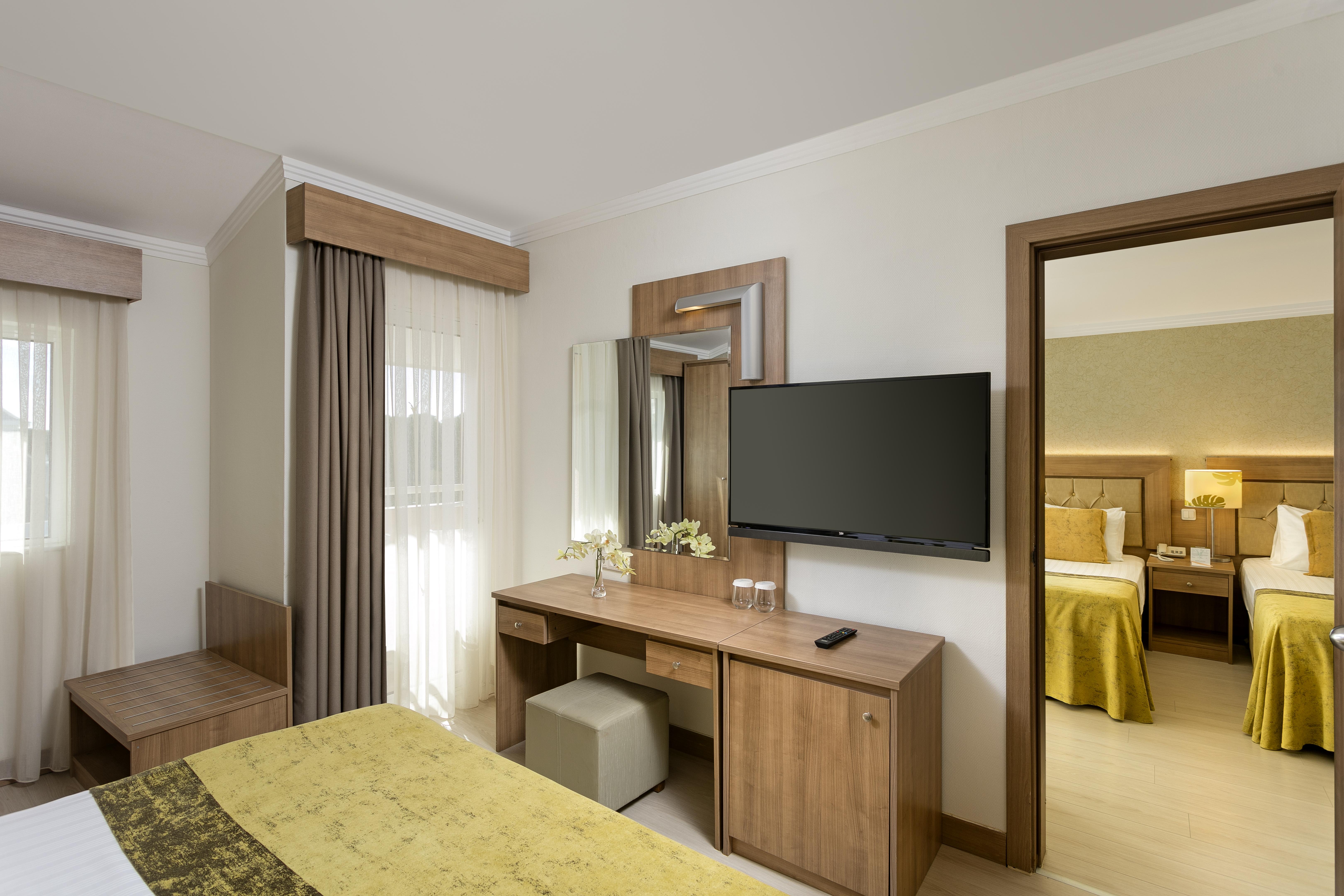 Innvista Hotels Belek Extérieur photo Family room