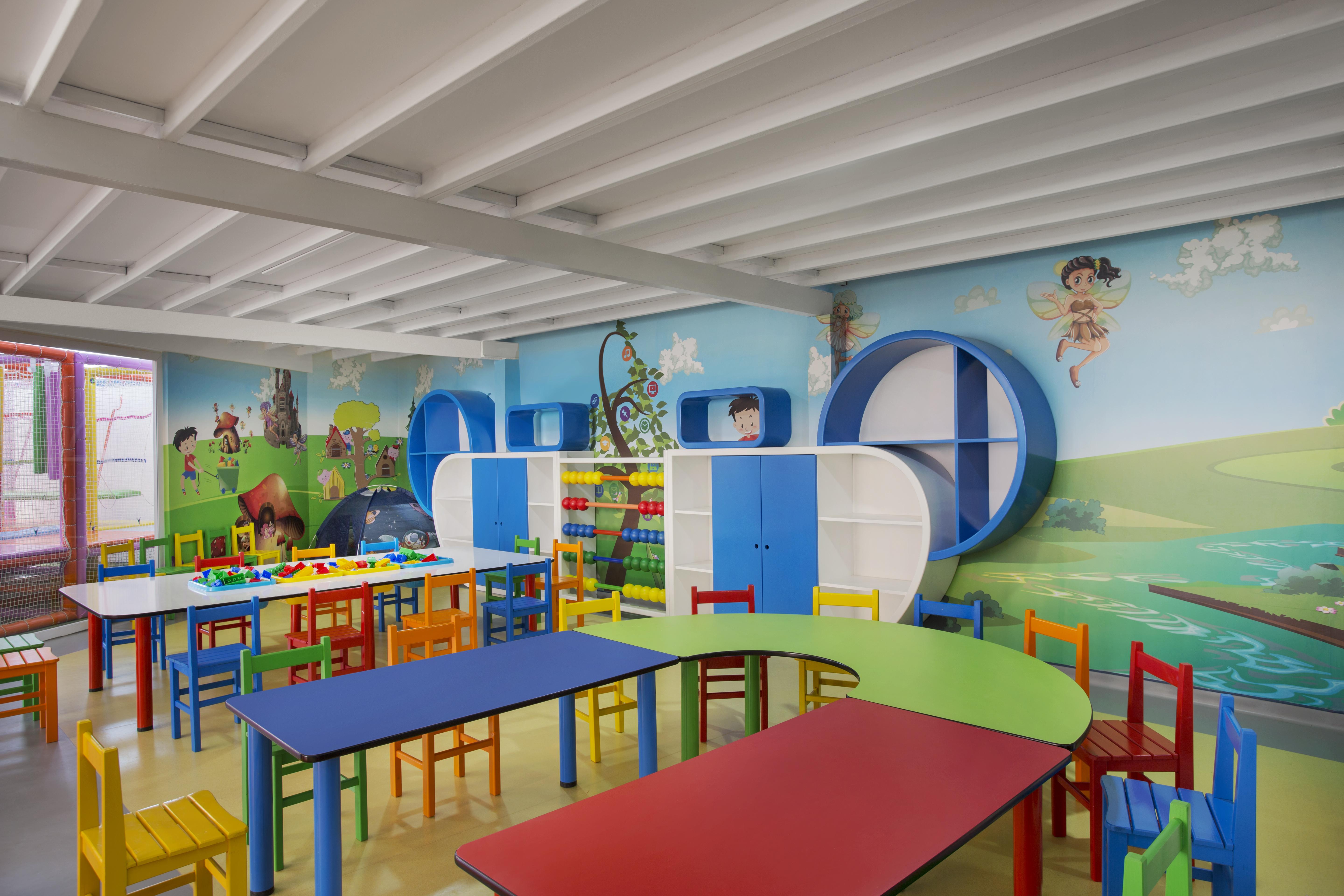 Innvista Hotels Belek Facilités photo The interior of the Legoland Discovery Centre in Oberhausen, Germany